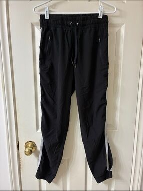 🌷3 for $25🌷Kyodan, US M, Black With White Stripe Track Sport Utility Pants